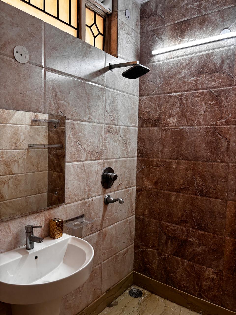 WhatsApp-Image-2024-05-06-at-15.46.54_dbd4beb8-1