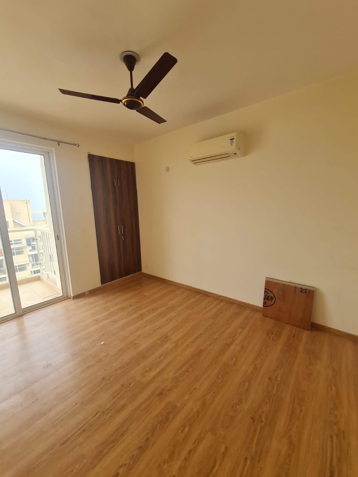 WhatsApp-Image-2025-09-18-at-17.12.02-1