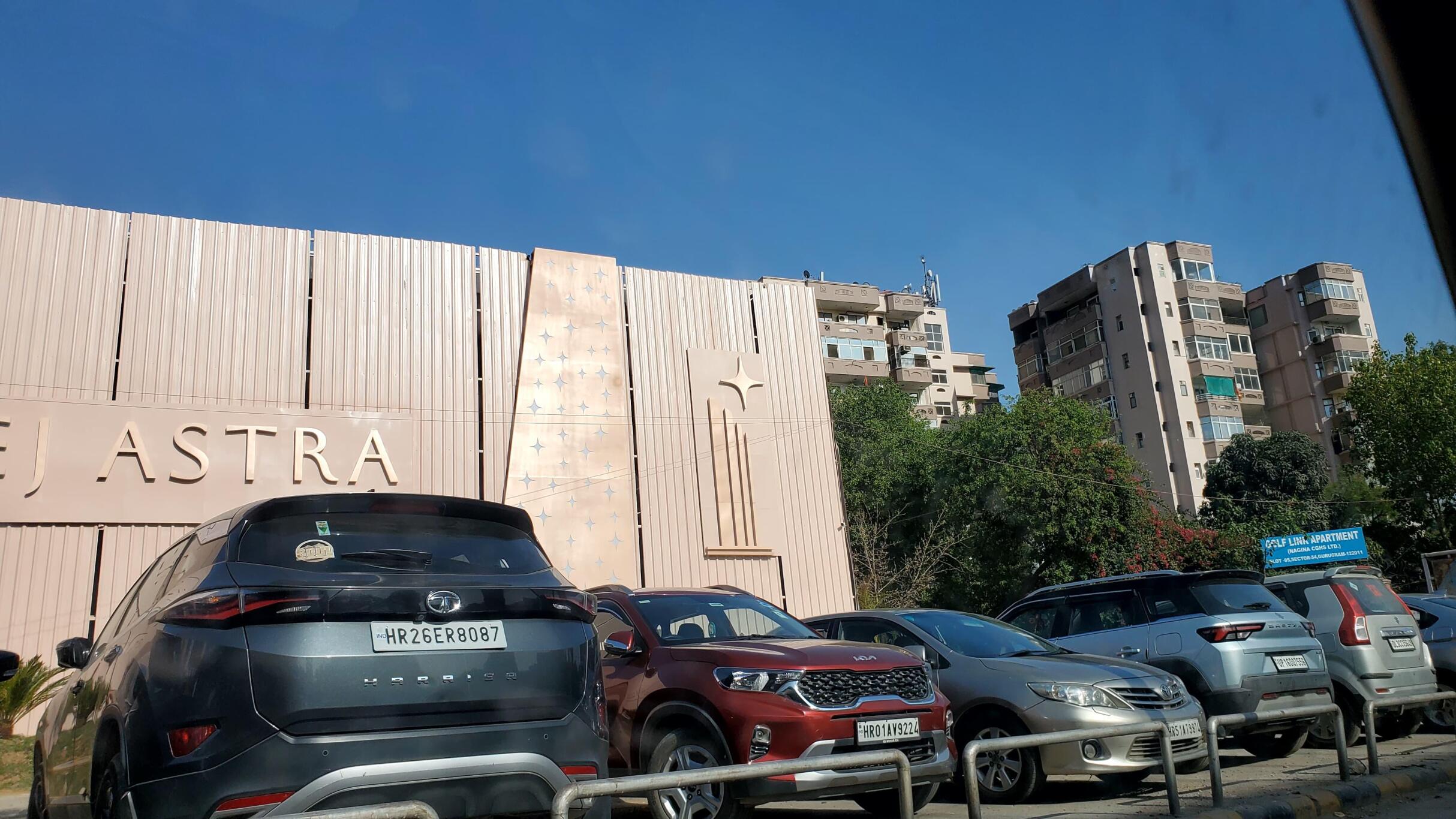 tn8qwnb_1744180134_584952975_optOrig