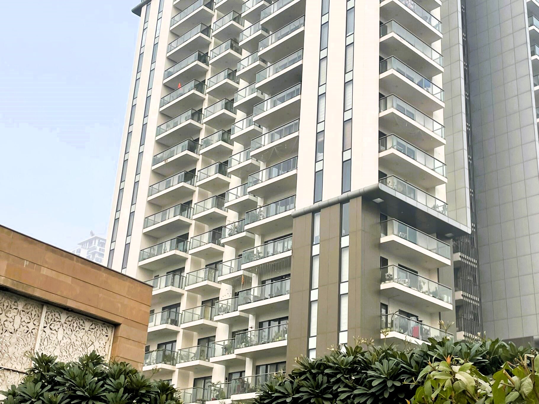 f2zp8uk_1706431207_469907426_optOrig