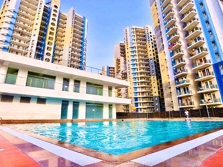 60pbfcr_1740380668_572157985_optOrig